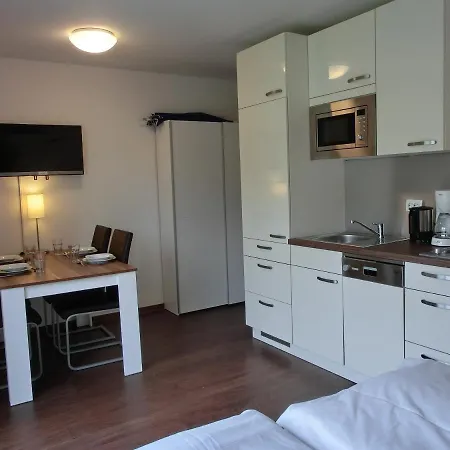 Mit Terrasse Apartman *