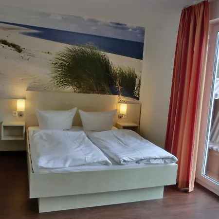 Apartment Mit Terrasse Gelbensande